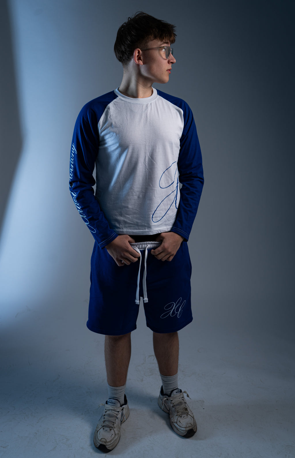 Longsleeve & shorts